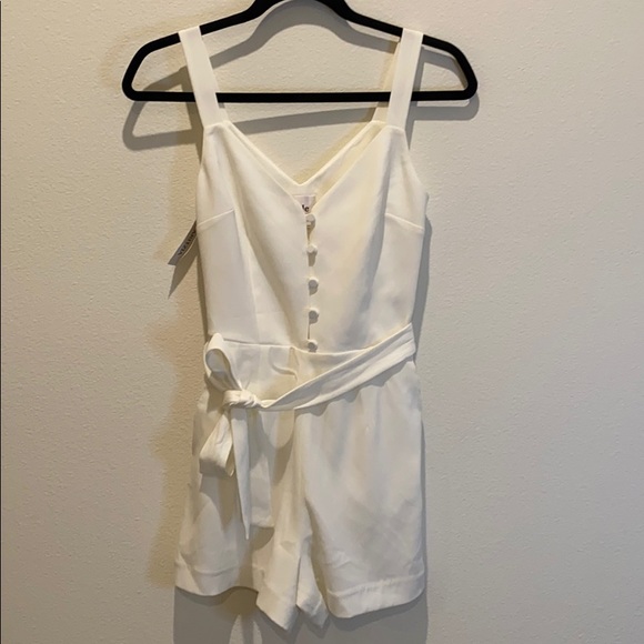 Aritzia Pants - NWT Aritzia Petunia Romper in white 00